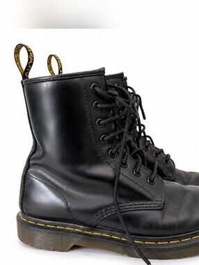 Dr. Martens 8-Eye Combat Boots Black Leather Women's US 7.5 EU 38 UK 5 Lace Up